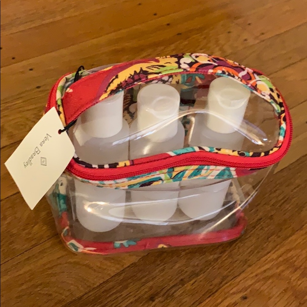 Vera Bradley Travel kit - Picture 4 of 4